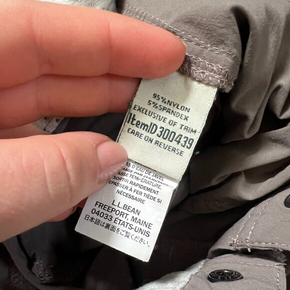LL Bean Water-Repellent Comfort Trail Pants Mid Rise Straight Leg Size 4 Petite - Picture 2 of 4